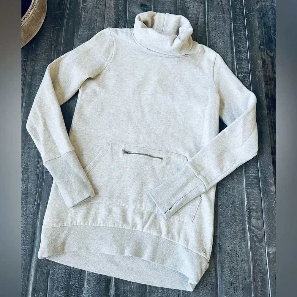 Fabletics Pullover Mock Neck Long Sweatshirt XS